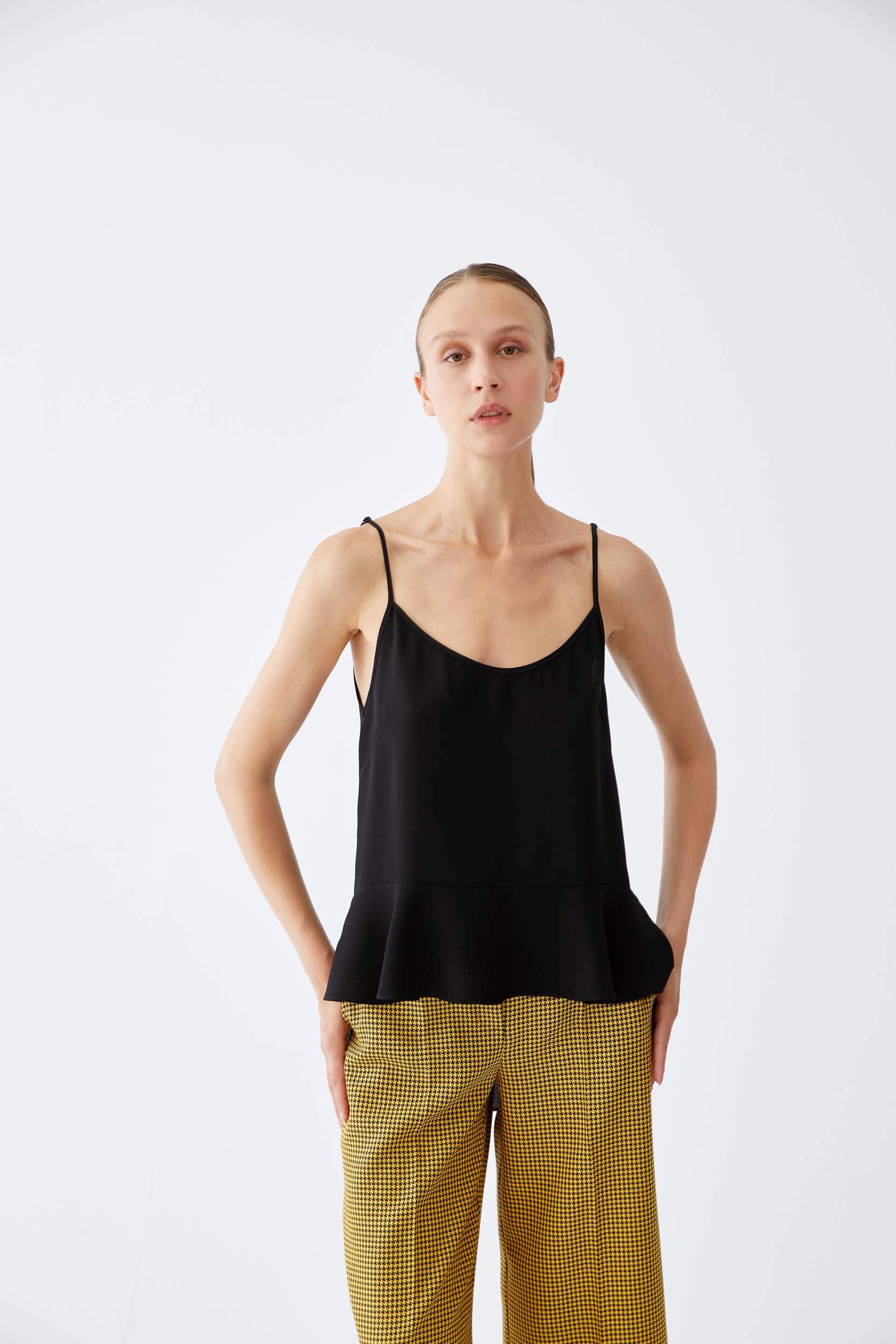 Solid Camisole in black (HOT!)
