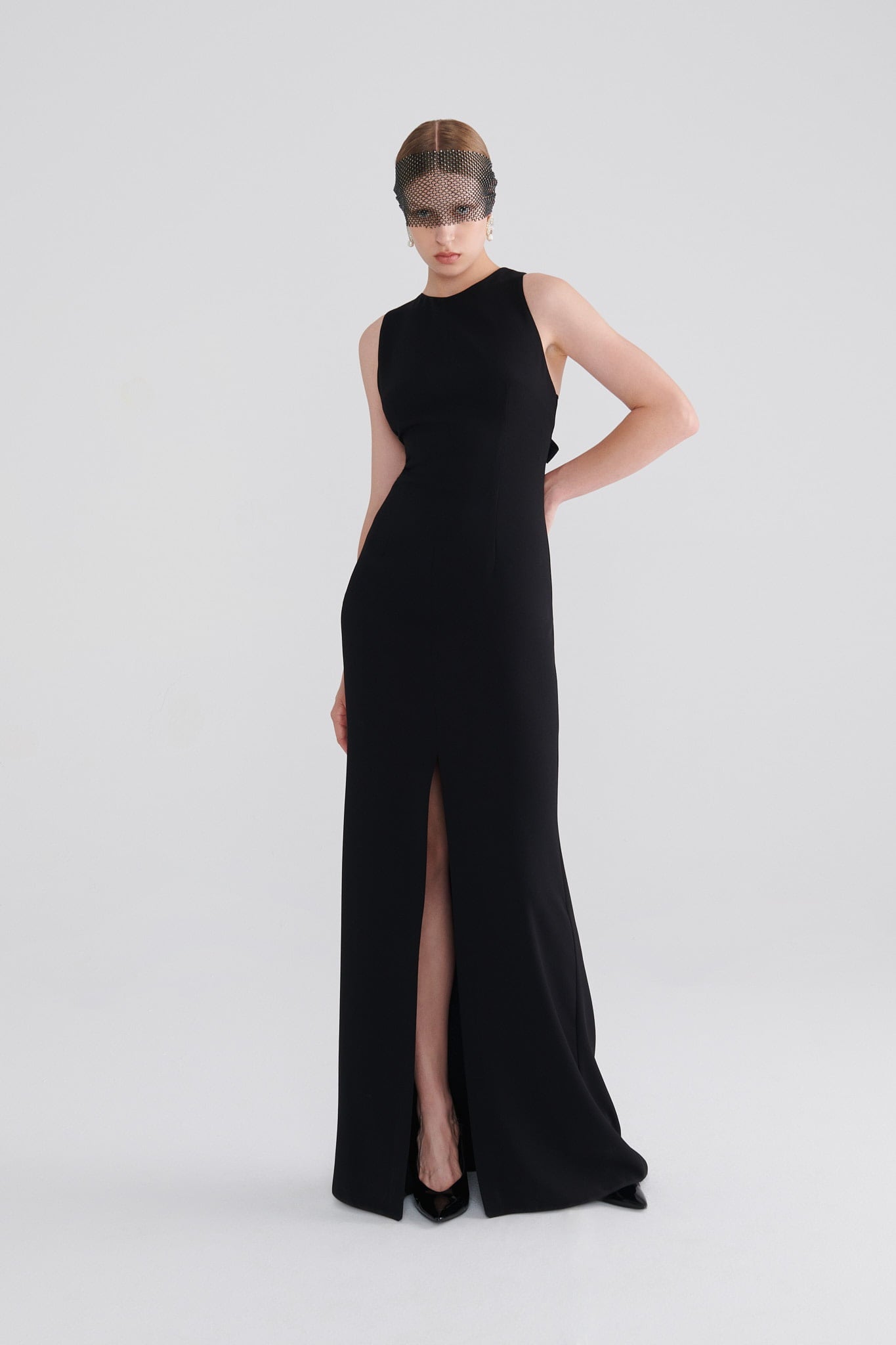 Black Backless Cut Out Flowy Dress – Styched Fashion